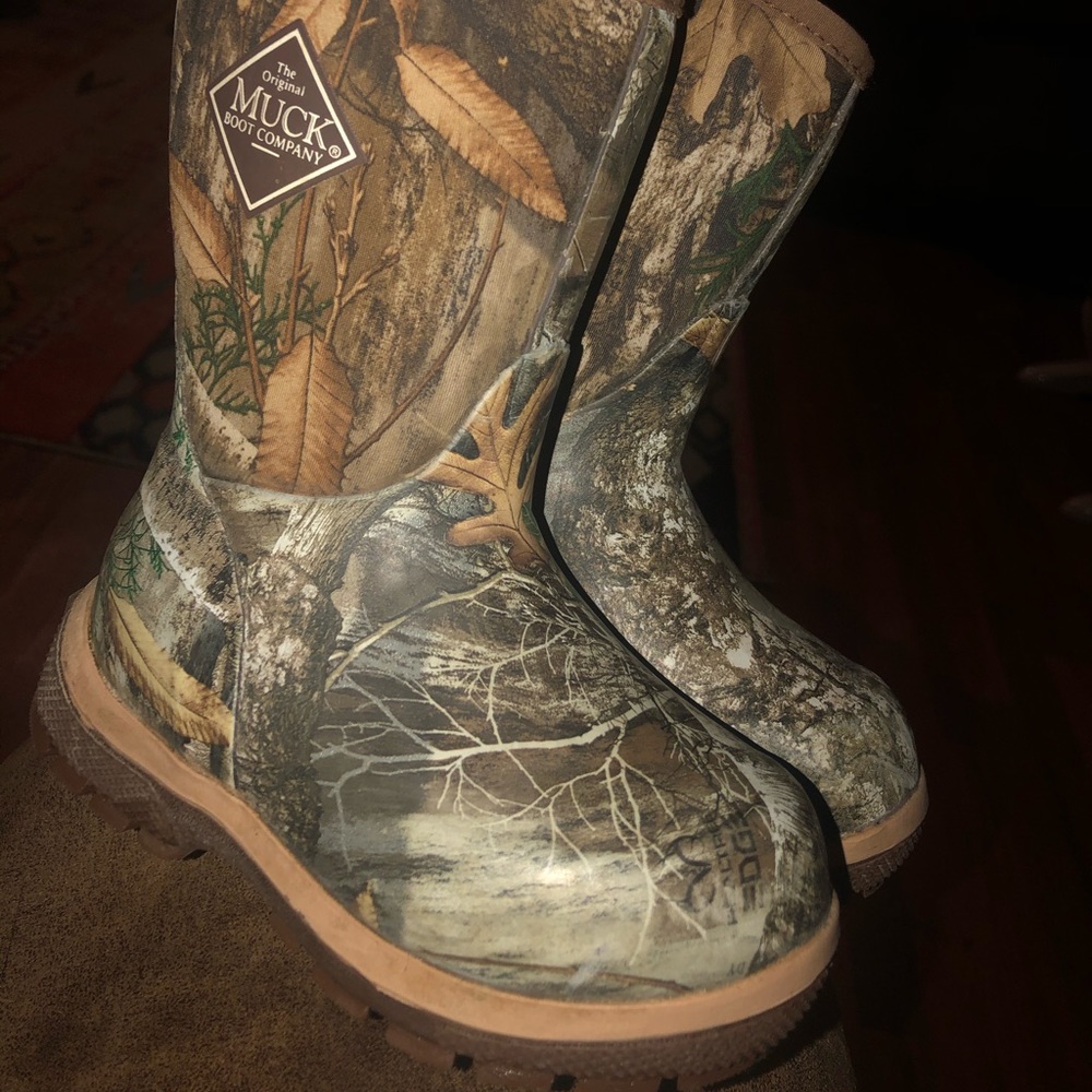 Toddler Muck Camo Element Boots!